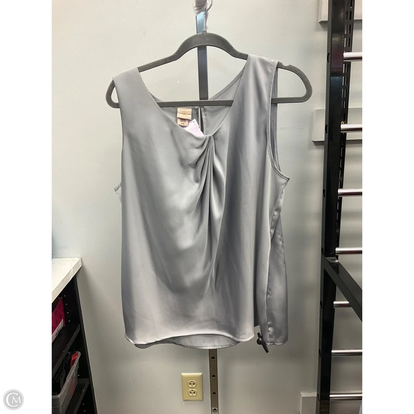 Top Sleeveless By Covington In Grey, Size: Xl