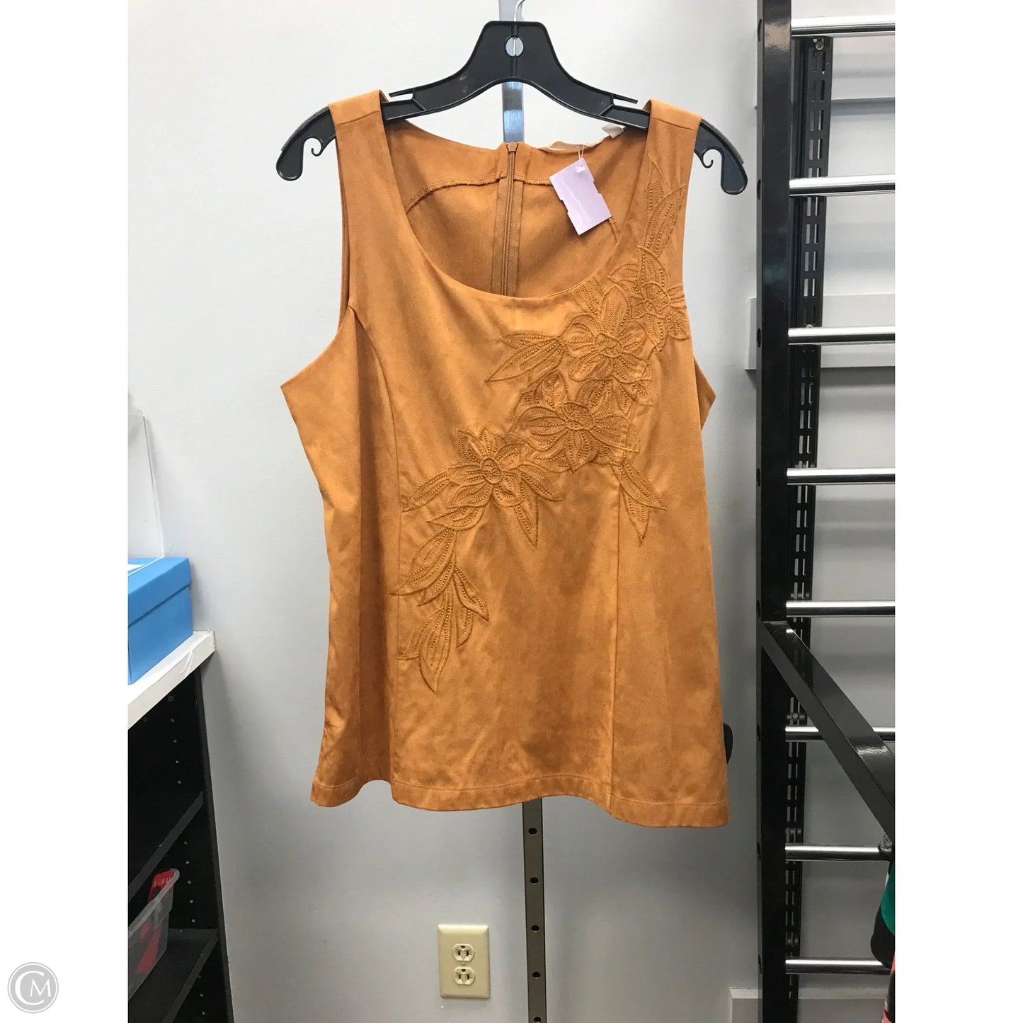 Top Sleeveless By Soft Surroundings In Tan, Size: M