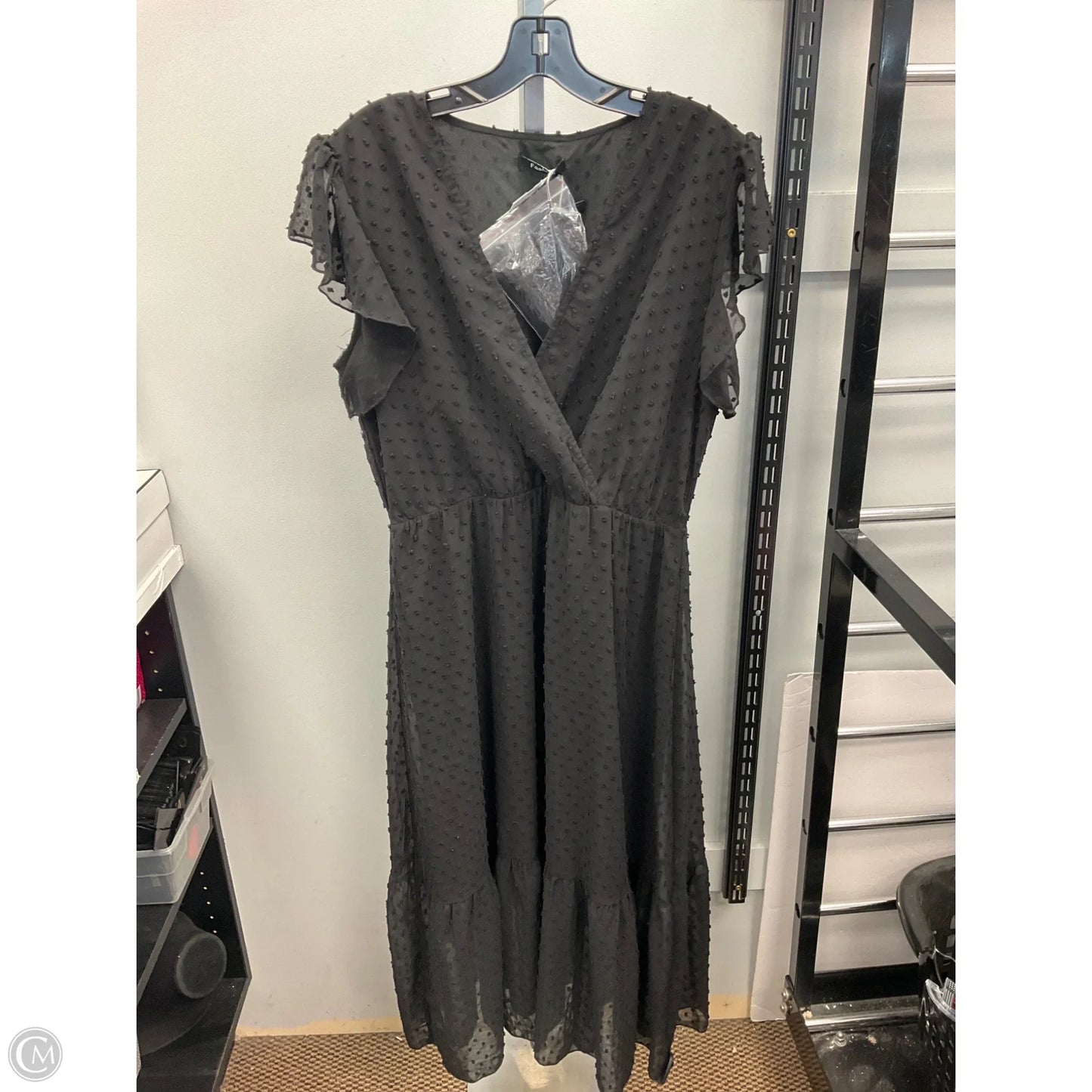 Dress Casual Midi By Clothes Mentor In Black, Size: L