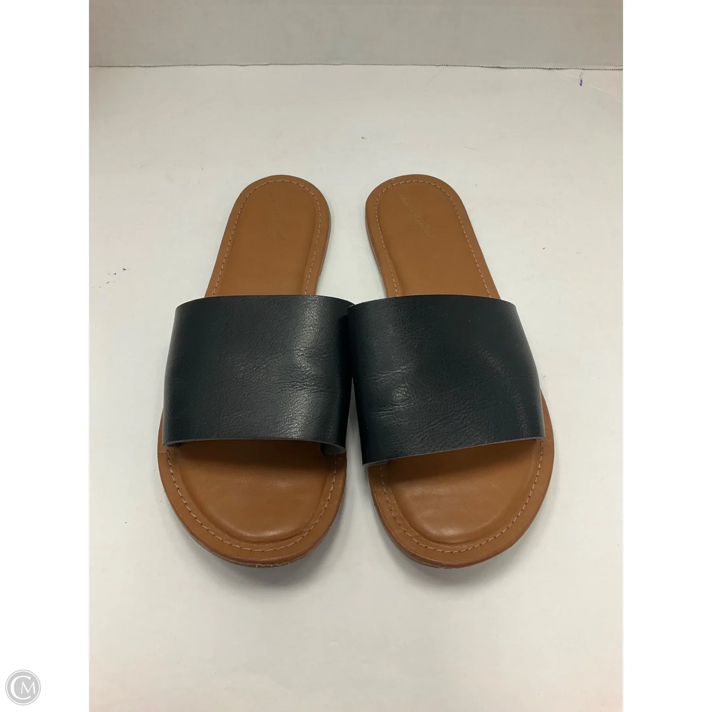 Sandals Flats By Universal Thread In Black & Tan, Size: 8