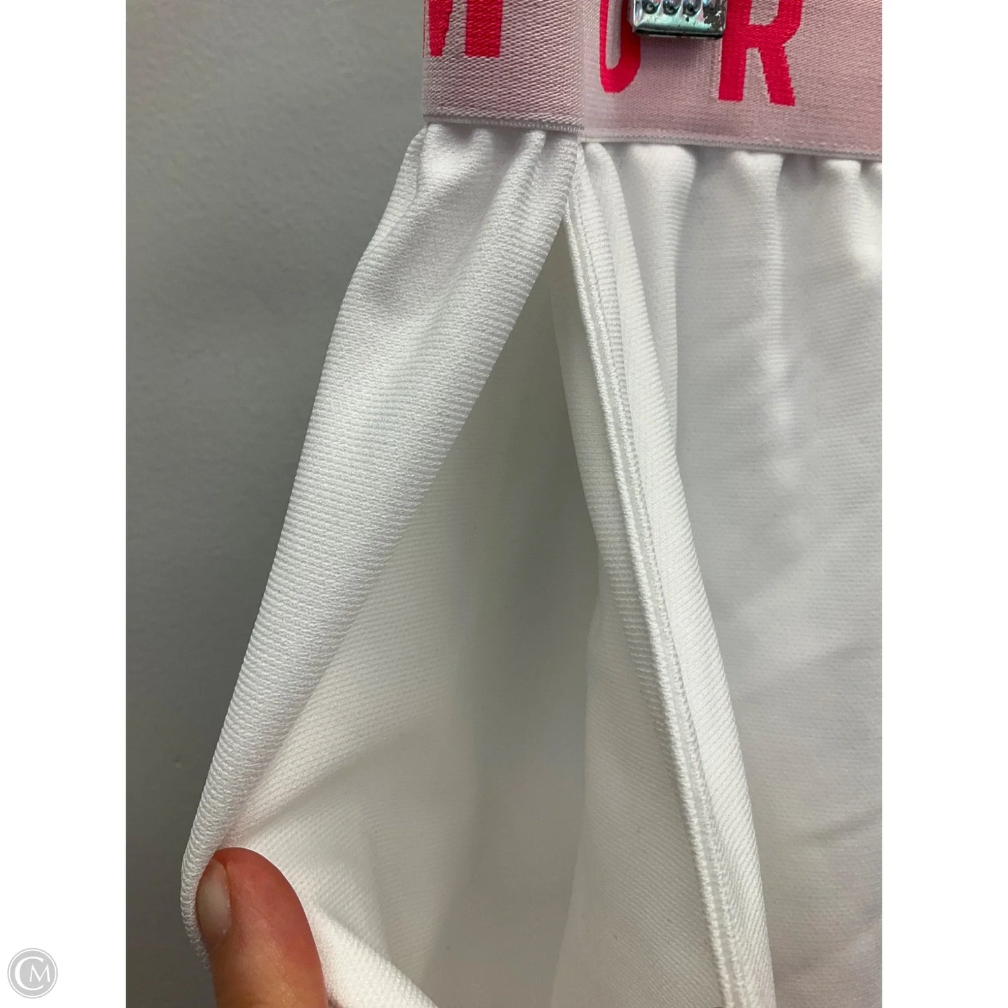 Athletic Shorts By Under Armour In White, Size: M