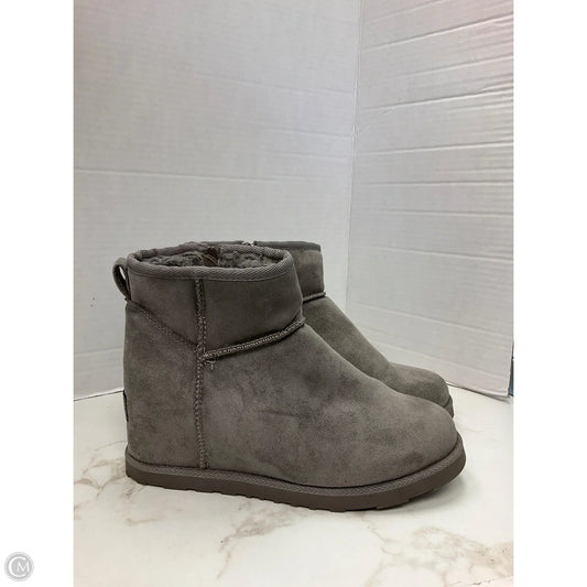 Boots Ankle Flats By Cushionaire In Grey, Size: 7.5