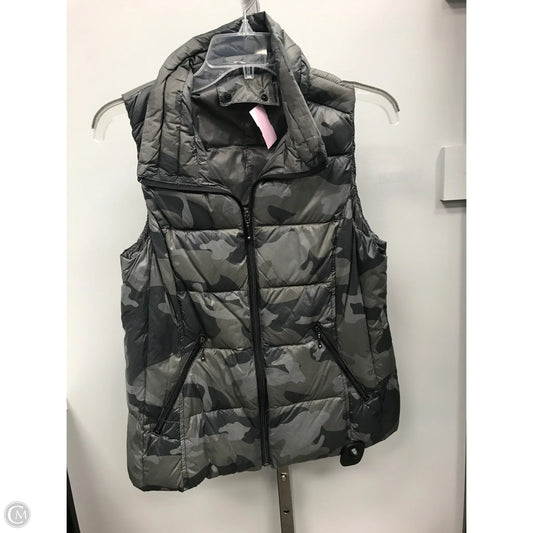Vest Puffer & Quilted By Clothes Mentor In Camouflage Print, Size: M