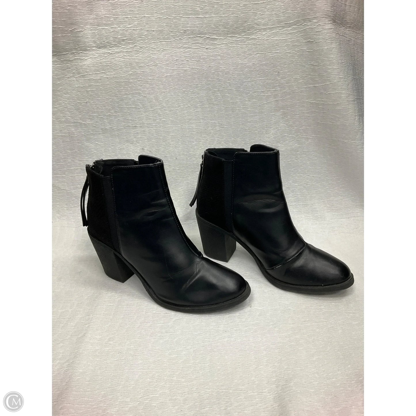 Boots Ankle Heels By Divided In Black, Size: 7.5