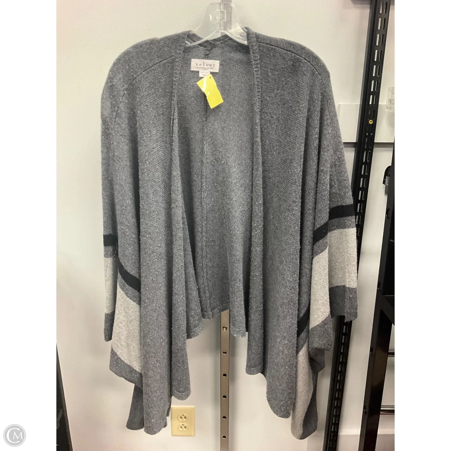 Poncho By Velvet In Grey, Size: Xs