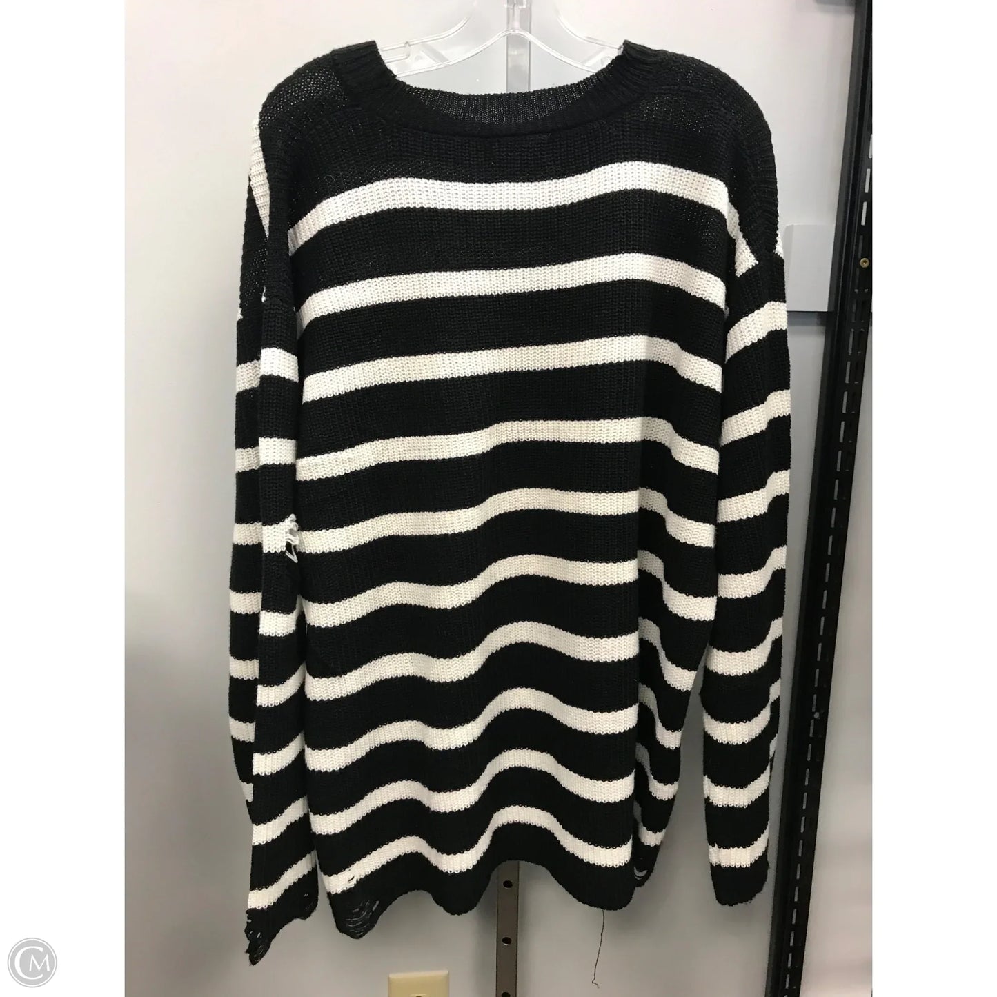 Sweater By Chicsoul In Black & White, Size: 3x