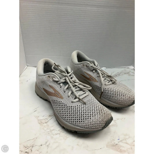 Shoes Athletic By Brooks In Grey, Size: 9.5
