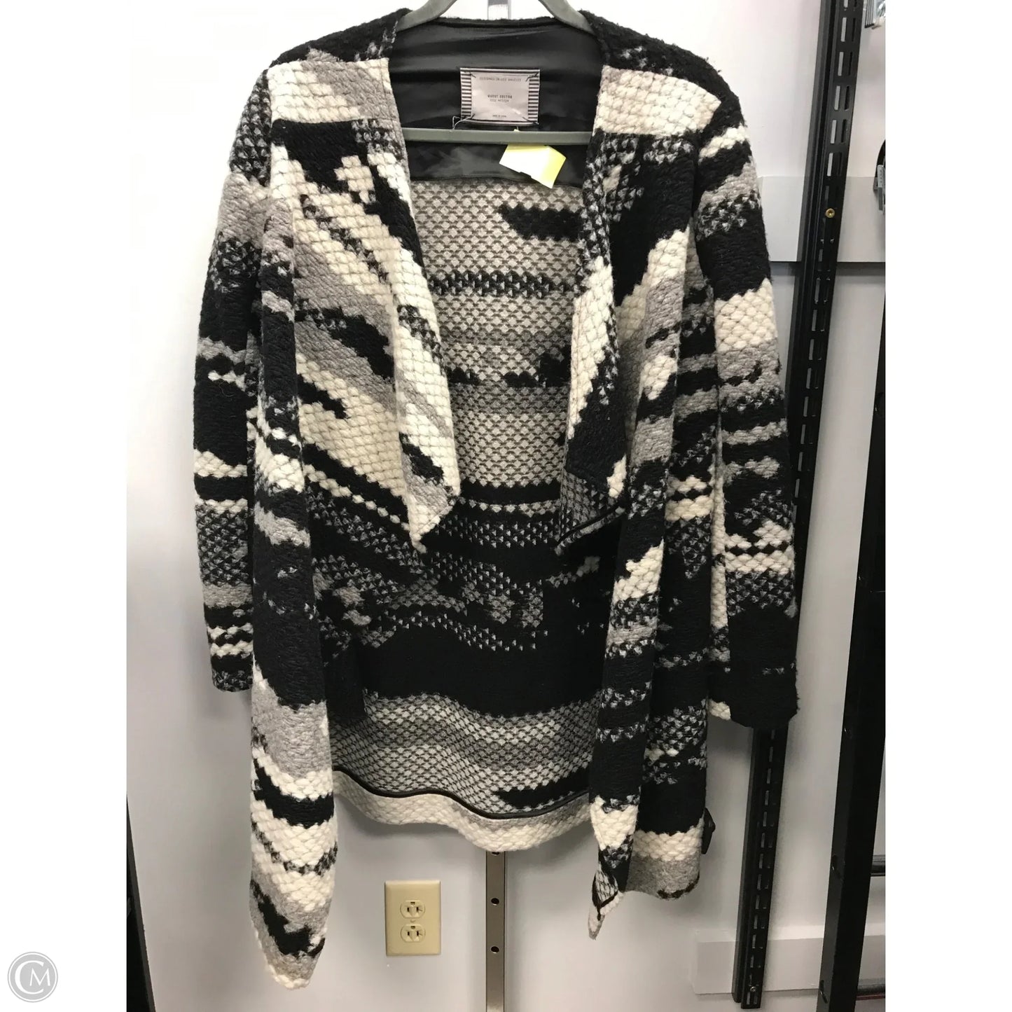 Cardigan By Clothes Mentor In Black & Grey, Size: M