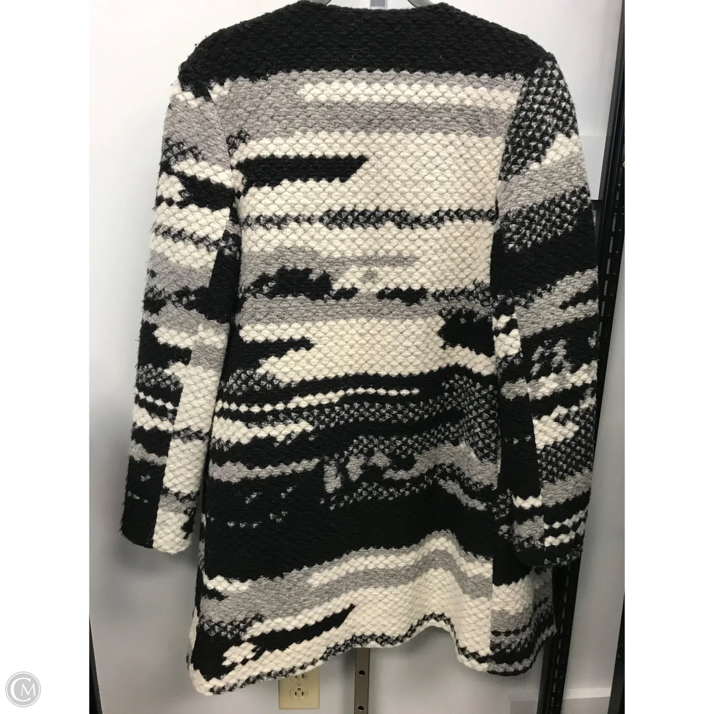 Cardigan By Clothes Mentor In Black & Grey, Size: M