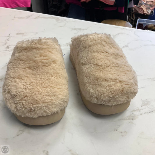 Shoes Designer By Ugg In Cream, Size: 8