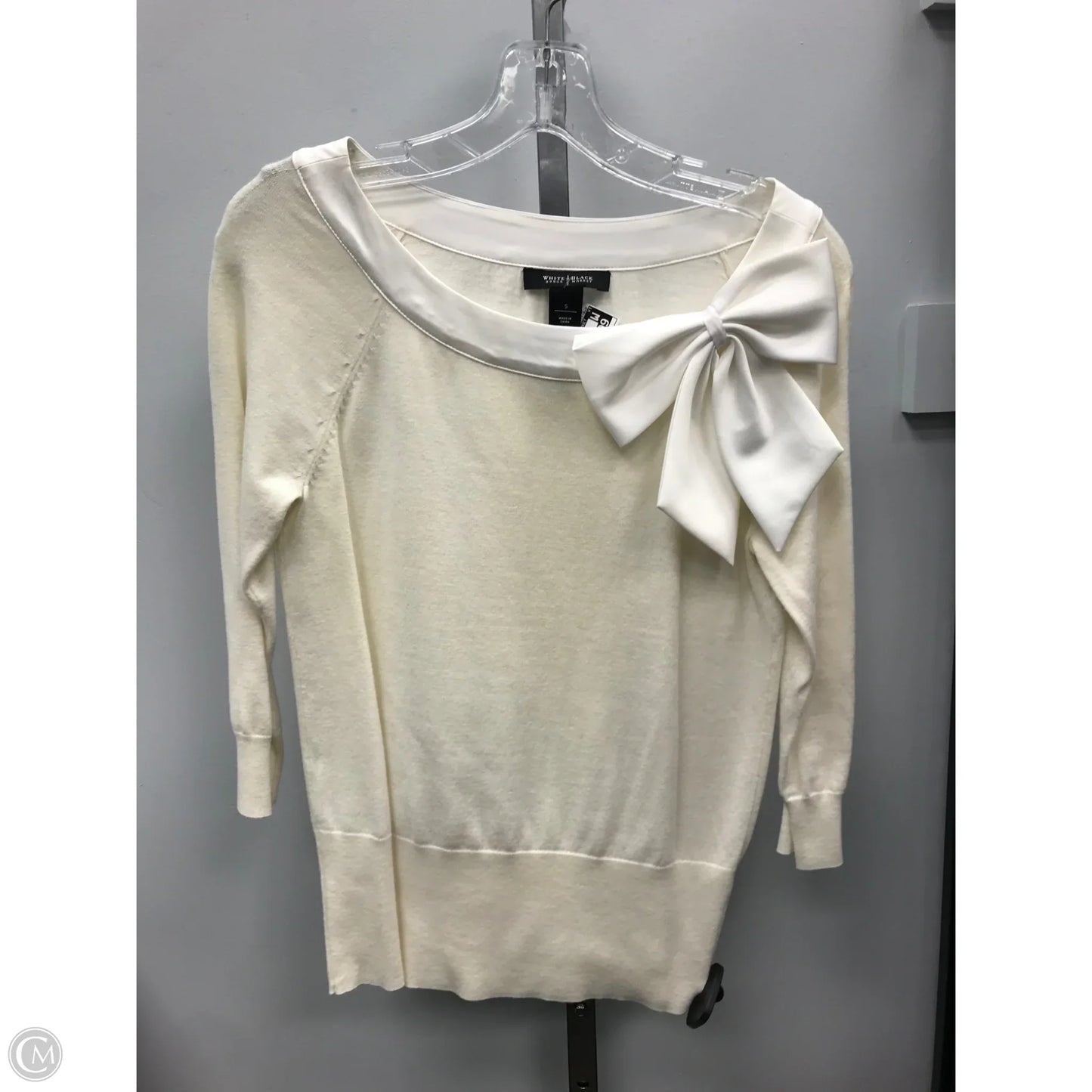 Sweater By White House Black Market In Cream, Size: S