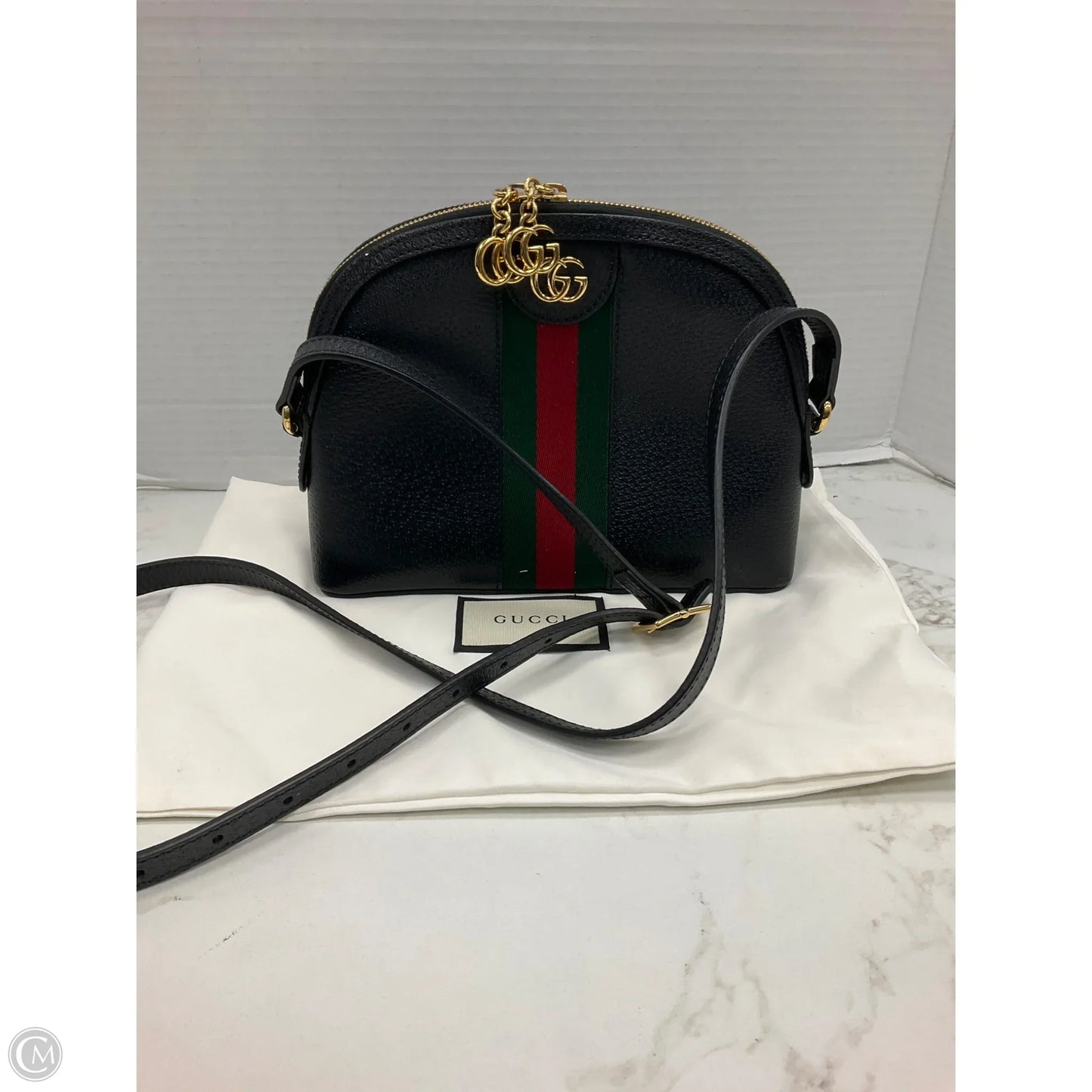 Crossbody Luxury Designer By Gucci, Size: Medium