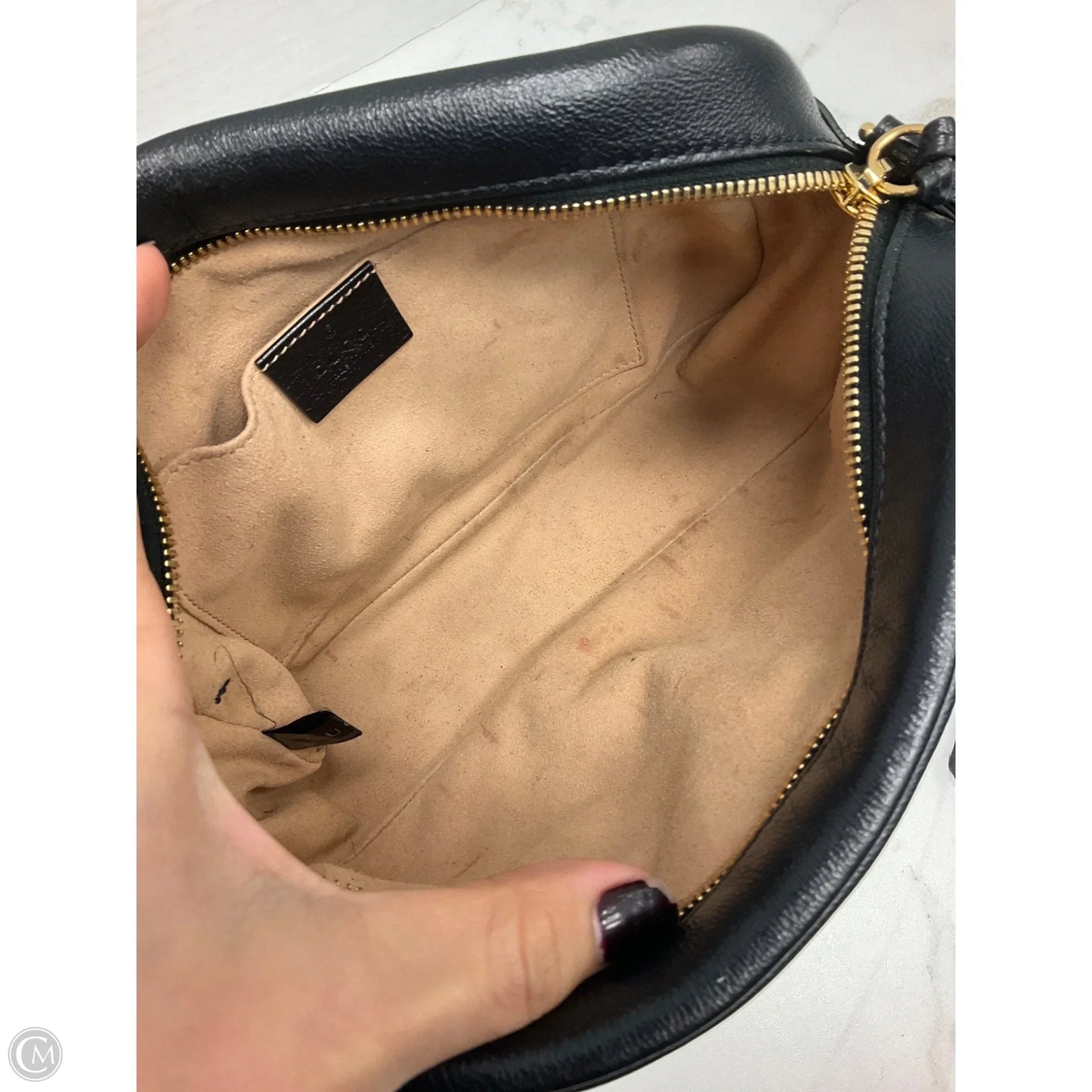 Crossbody Luxury Designer By Gucci, Size: Large