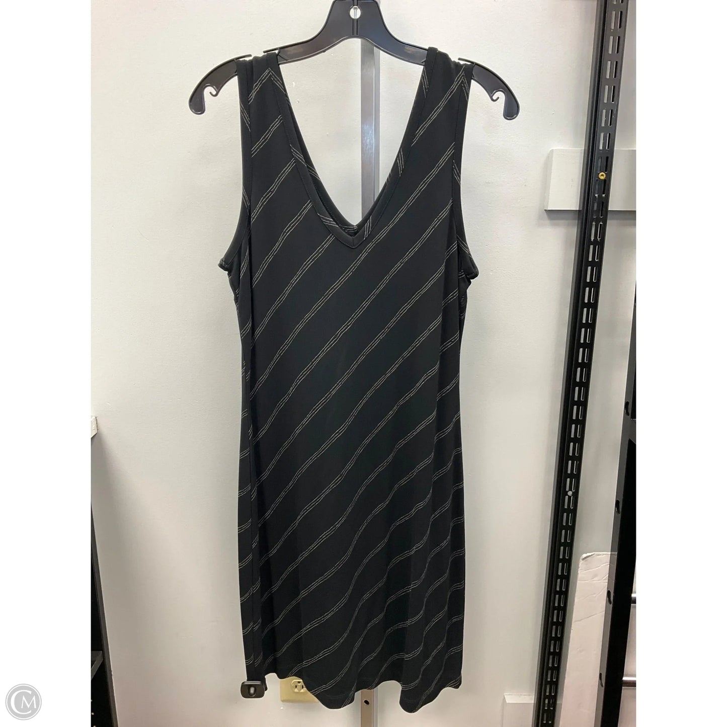 Dress Casual Short By Gap In Black, Size: L