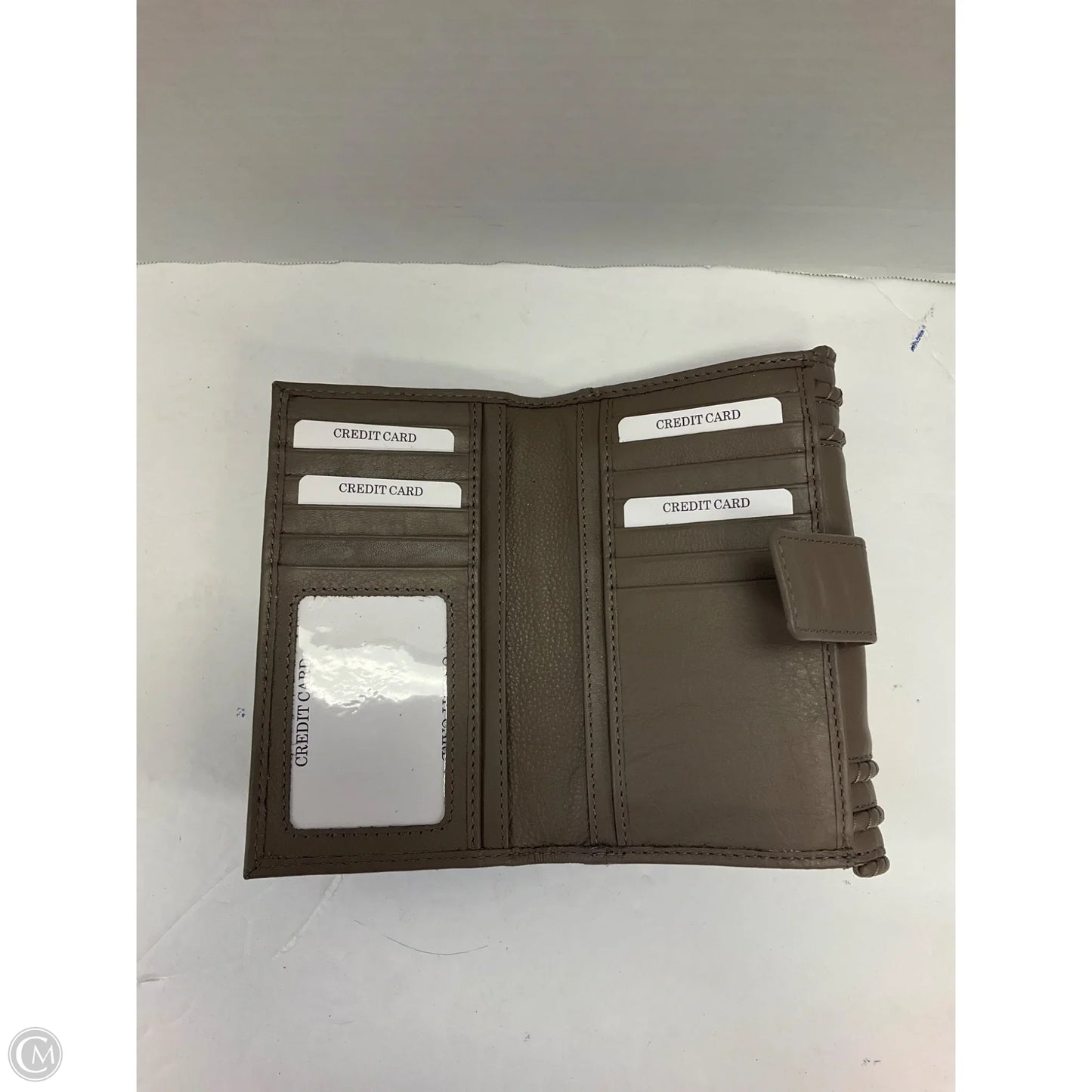 Wallet By Clothes Mentor, Size: Medium