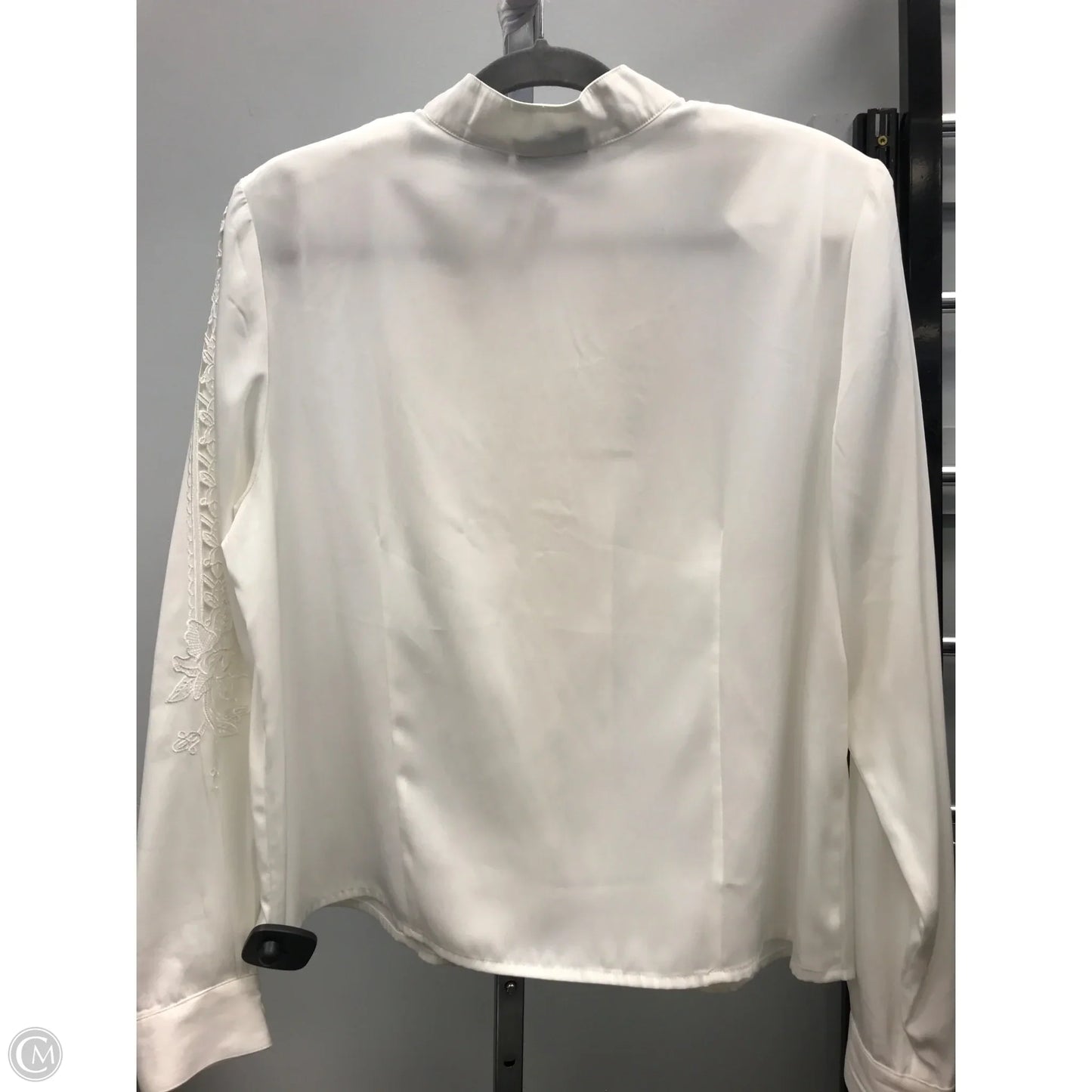 Top Long Sleeve By Blair In Cream, Size: M