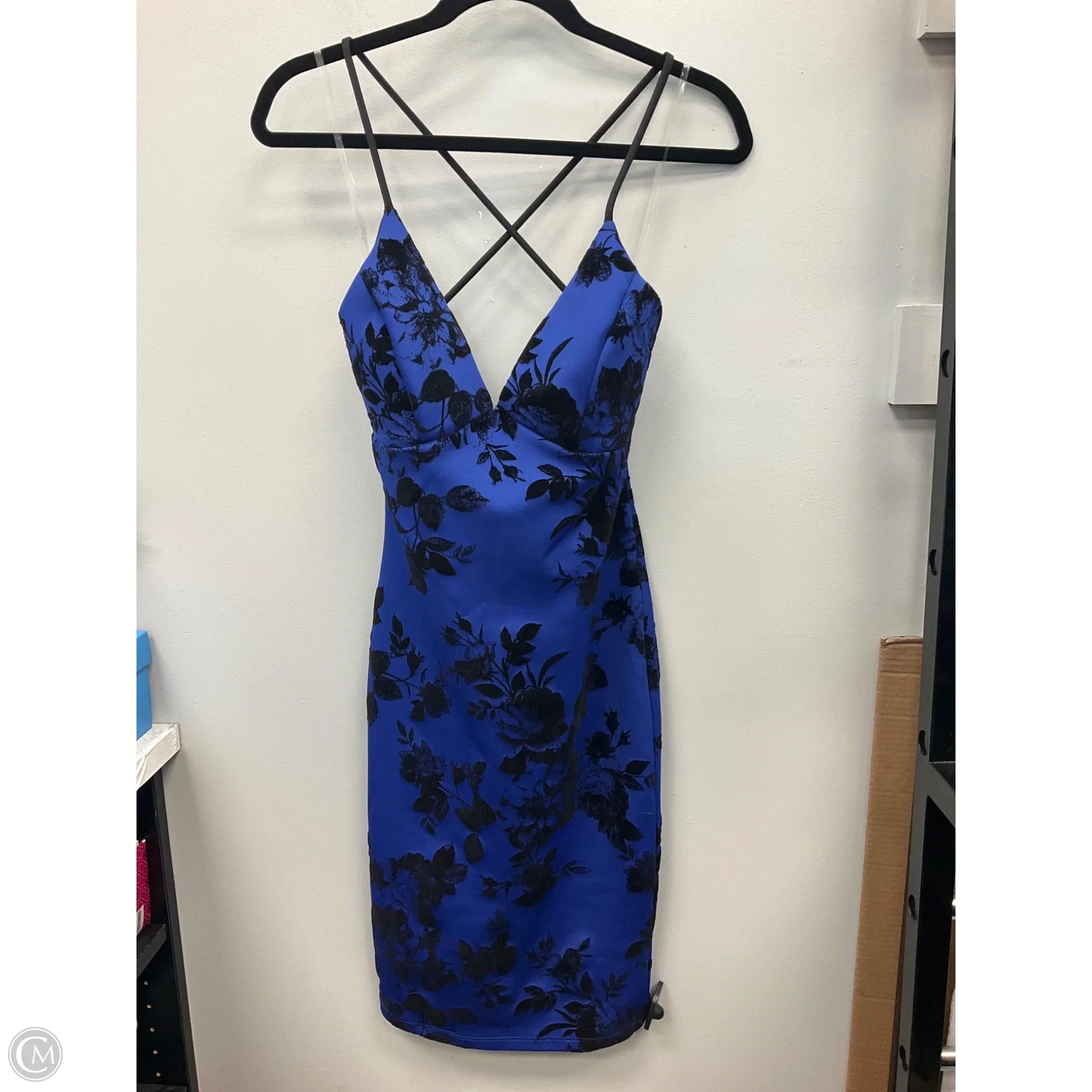 Dress Casual Short By Clothes Mentor In Black & Blue, Size: M