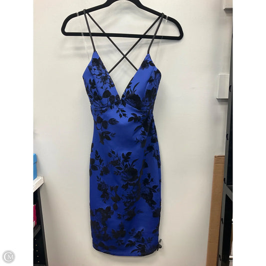 Dress Casual Short By Clothes Mentor In Black & Blue, Size: M