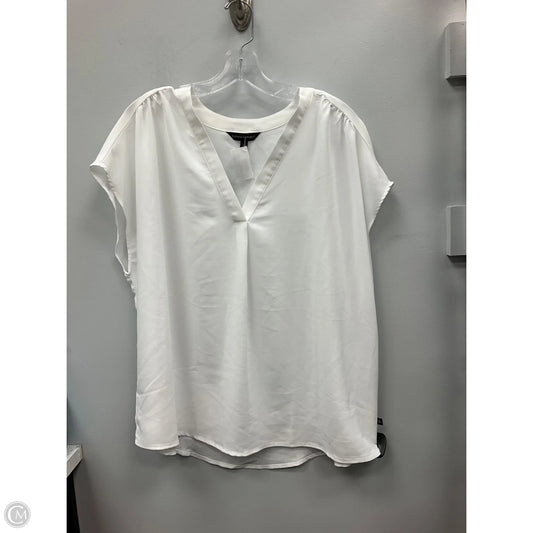 Top Short Sleeve By Banana Republic In White, Size: Xl