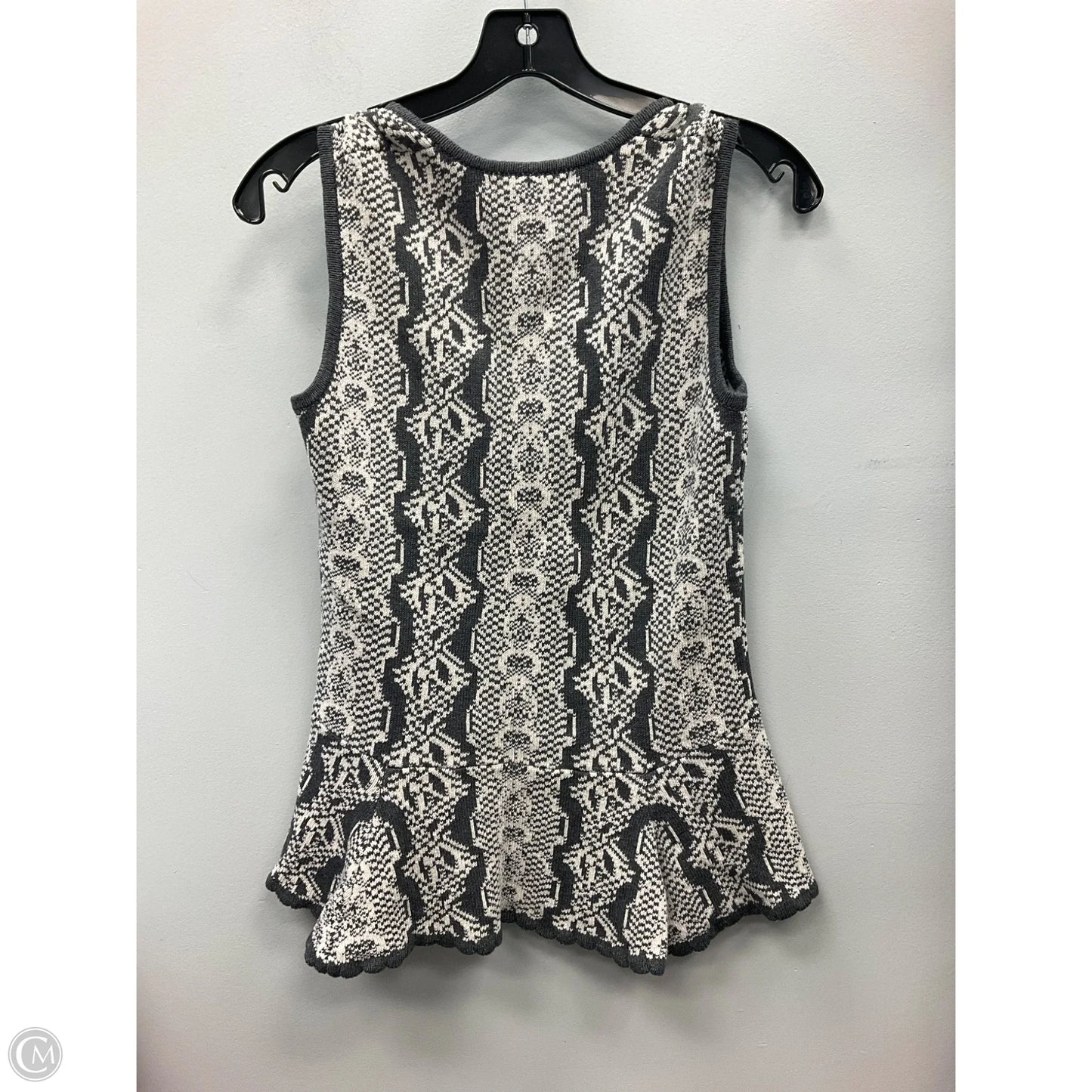 Top Sleeveless By Cabi In Grey & White, Size: M