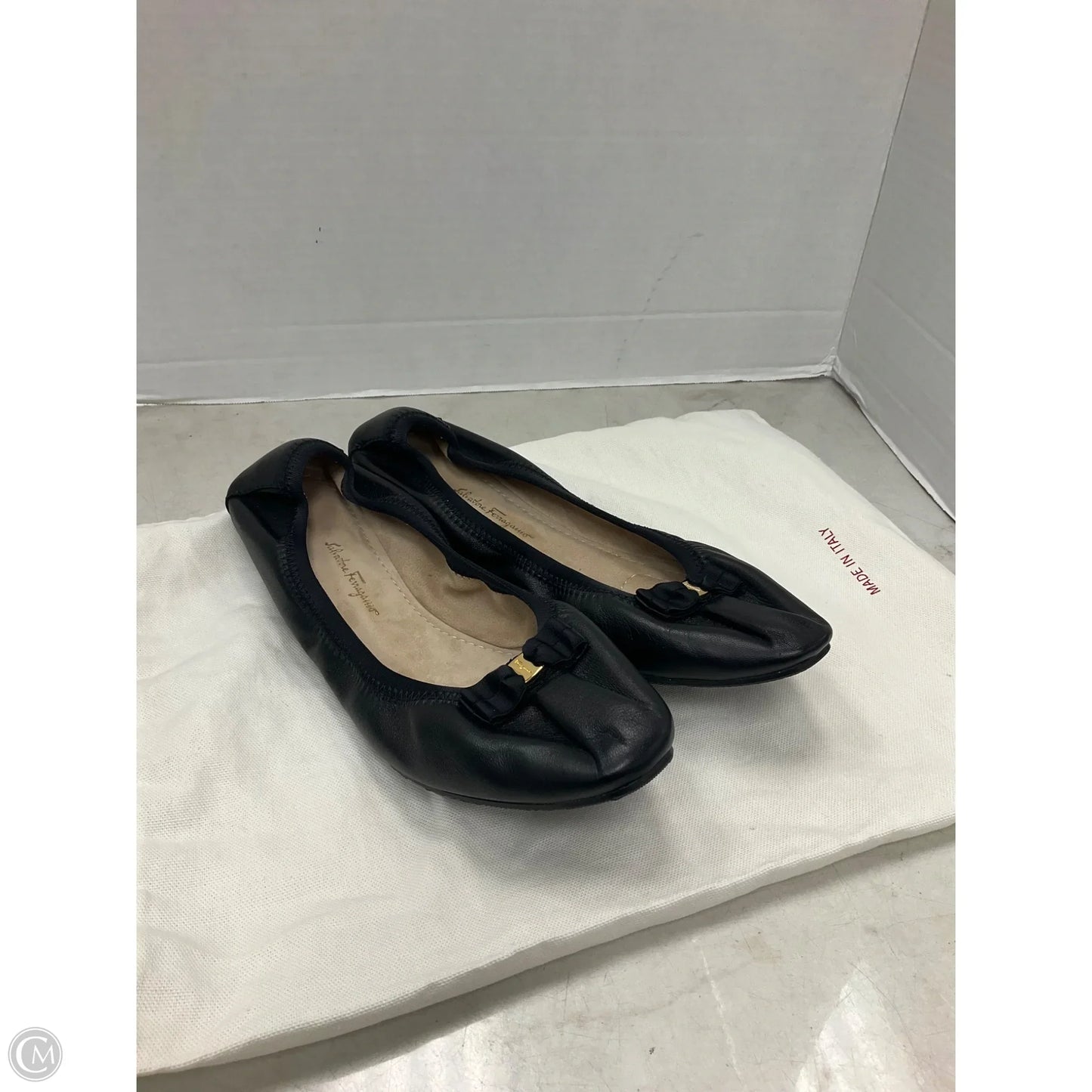 Shoes Luxury Designer By Ferragamo In Black, Size: 9