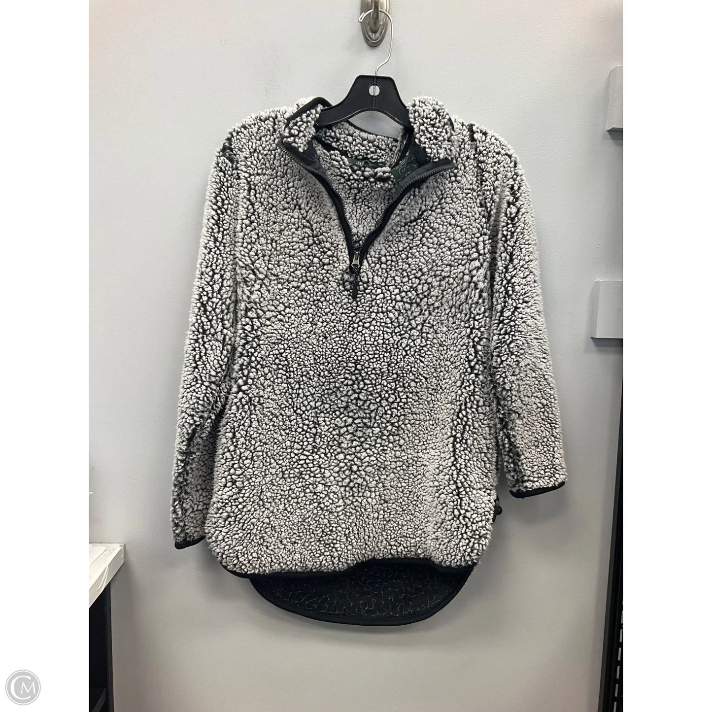Sweatshirt Collar By Clothes Mentor In Black & White, Size: M