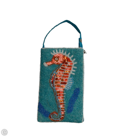 Clutch By Bamboo Traders, Size: Small