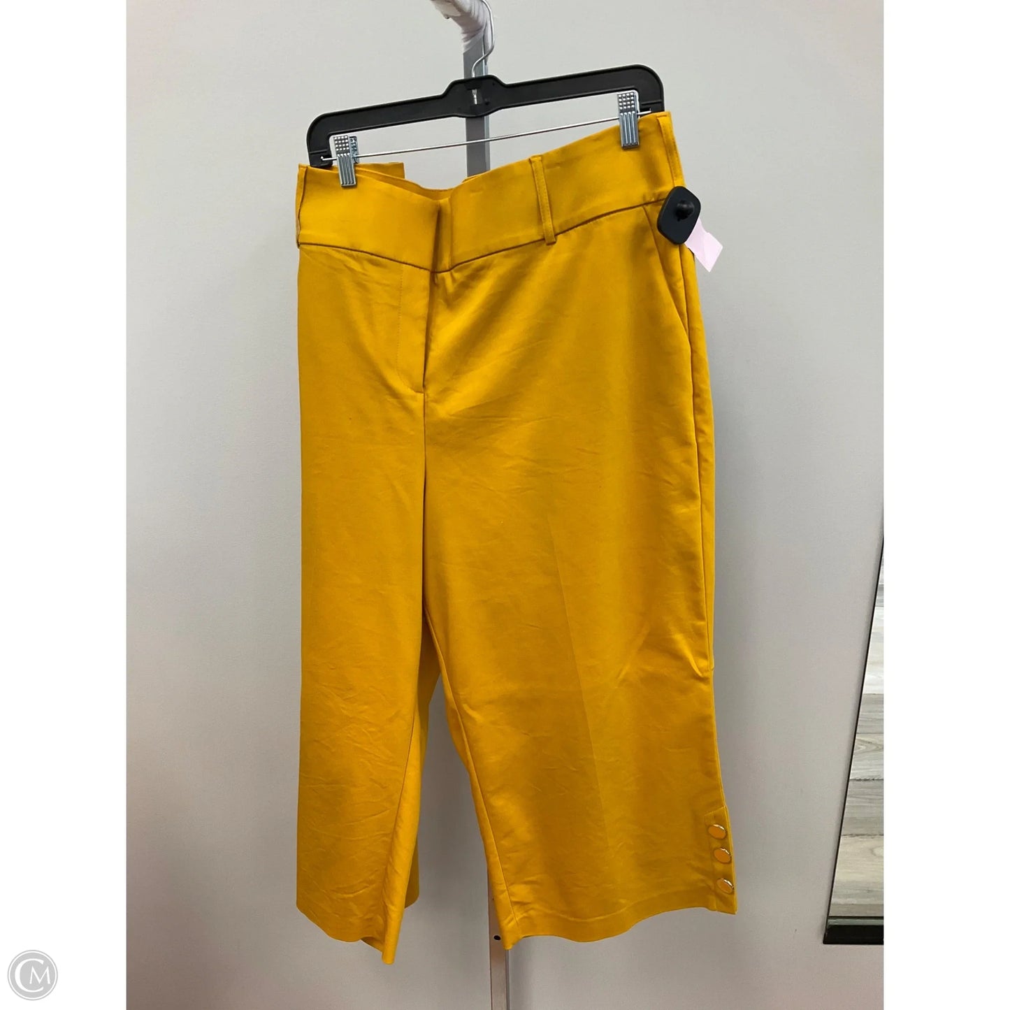 Pants Cropped By Lane Bryant In Yellow, Size: 22