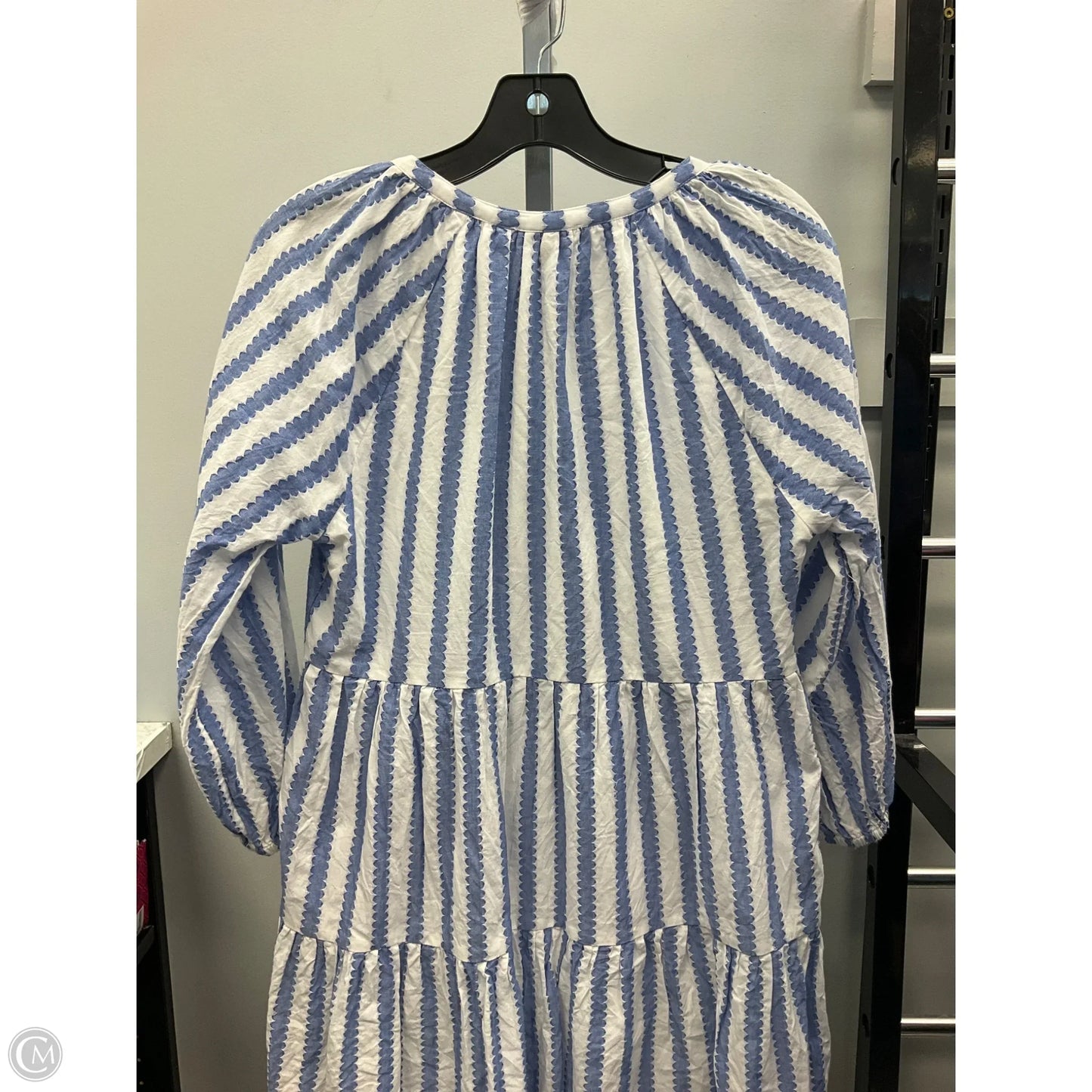 Dress Casual Short By Vineyard Vines In Blue & White, Size: S