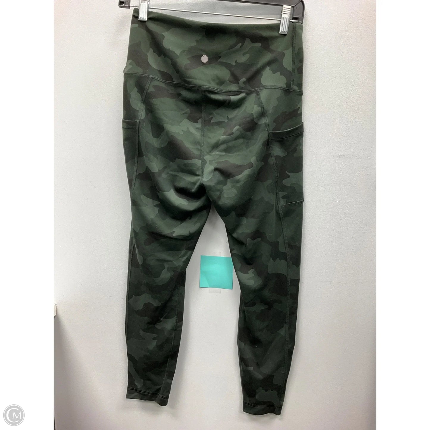 Athletic Leggings By Yogalicious In Camouflage Print, Size: M