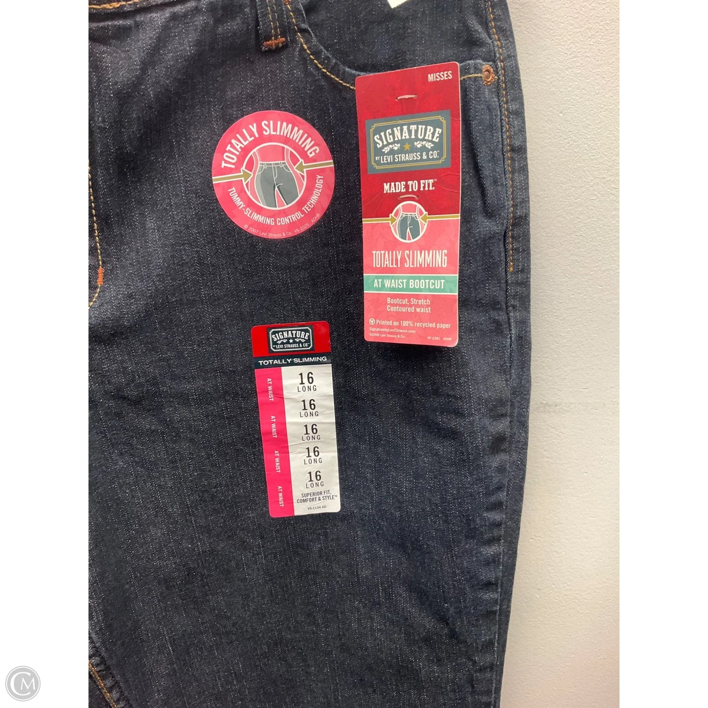 Jeans Flared By Levis In Blue Denim, Size: 16