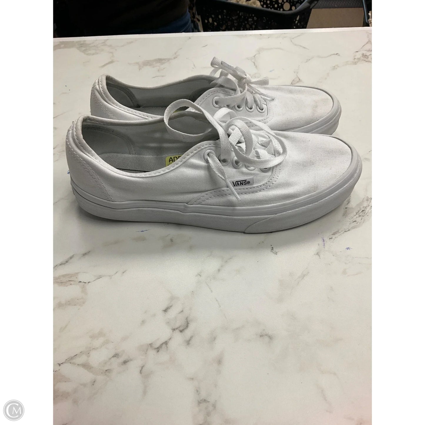 Shoes Sneakers By Vans In White, Size: 8