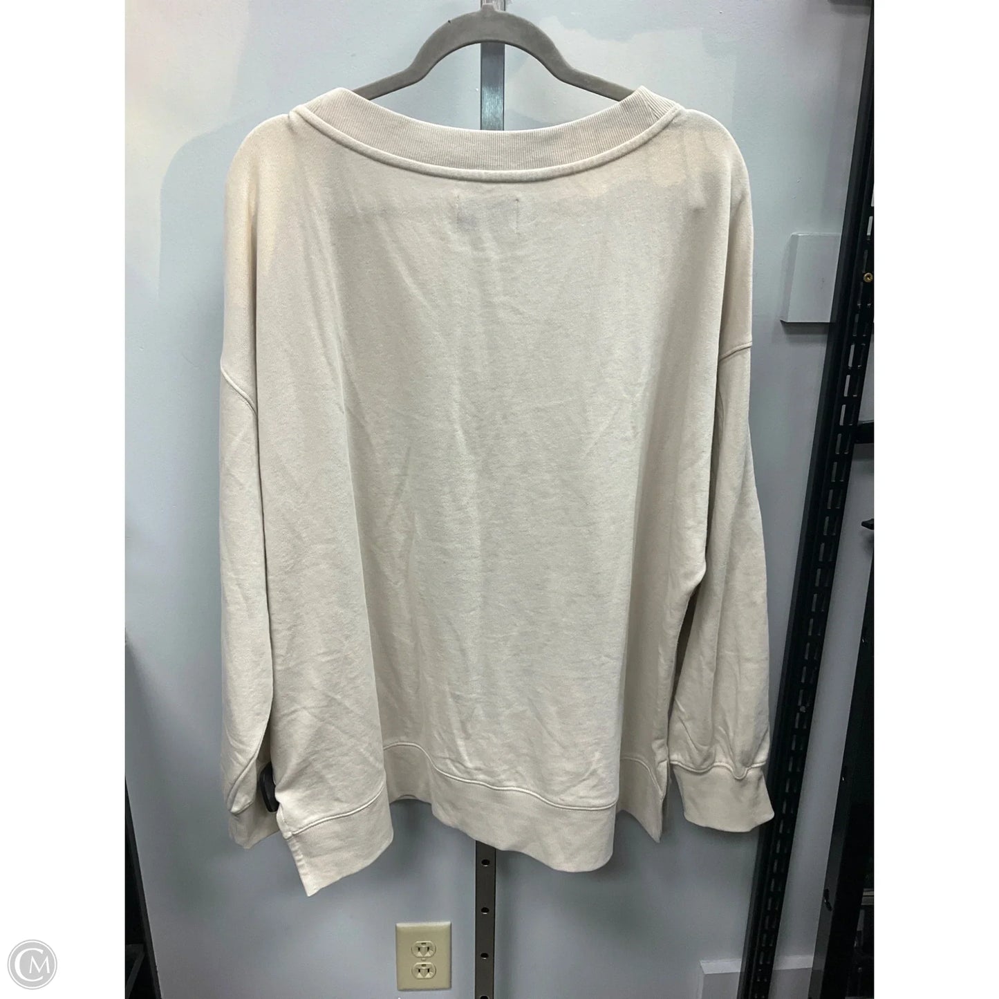 Top Long Sleeve By Old Navy In Beige, Size: Xl