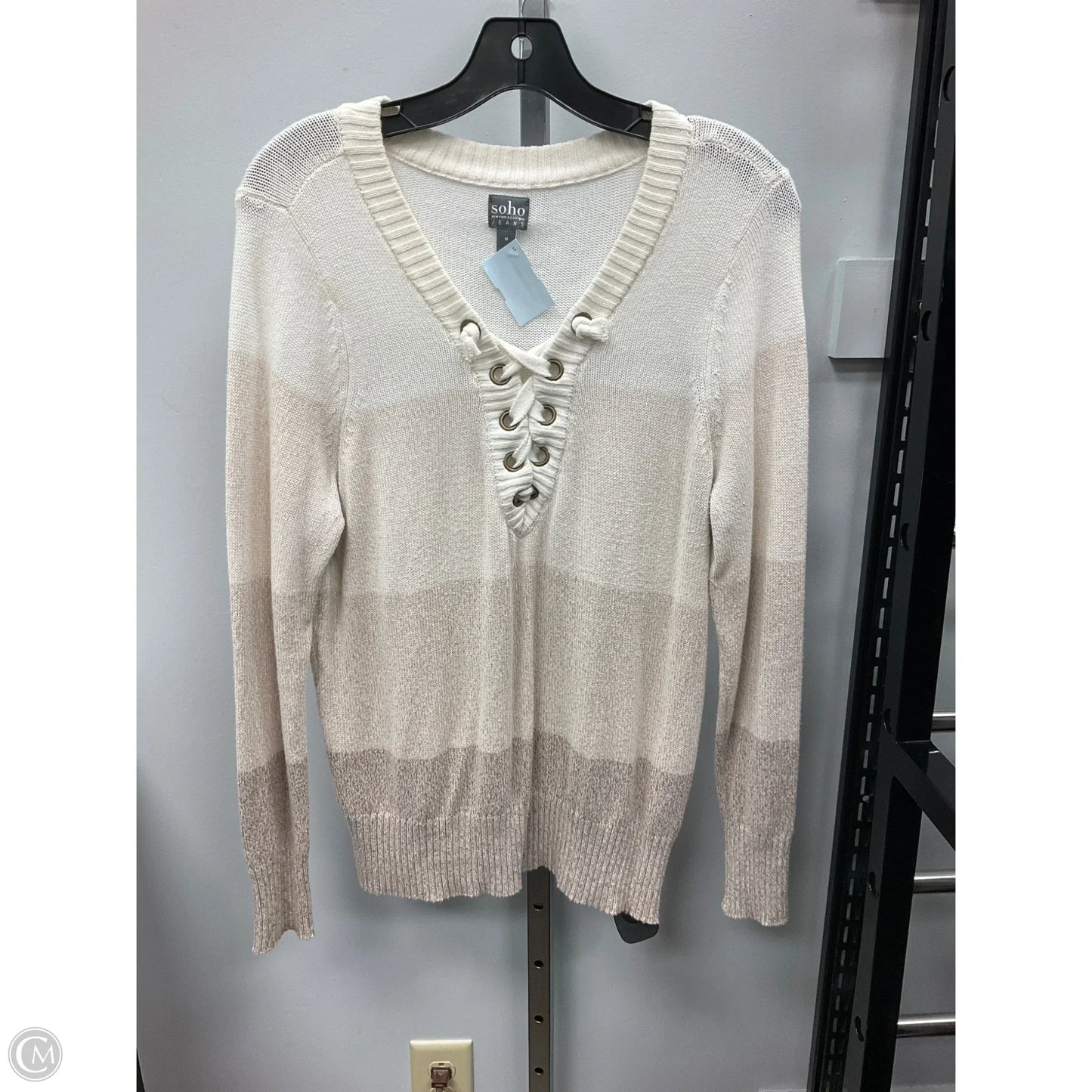 Sweater By New York And Co In Cream & Tan