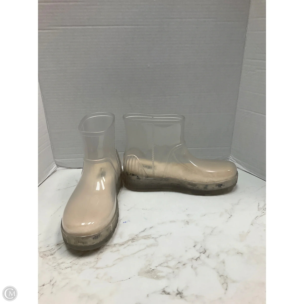 Boots Designer By Ugg In Clear, Size: 9