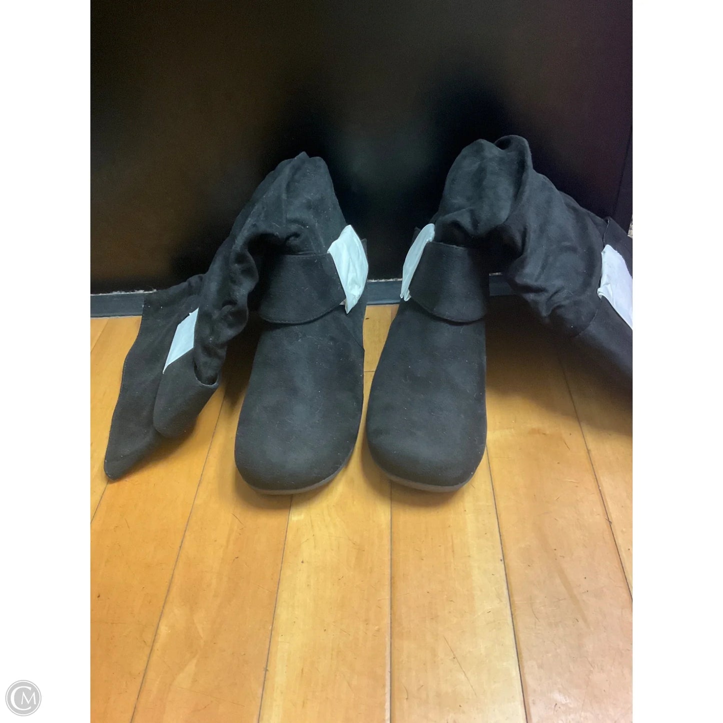 Boots Knee Flats By Clothes Mentor In Black, Size: 11