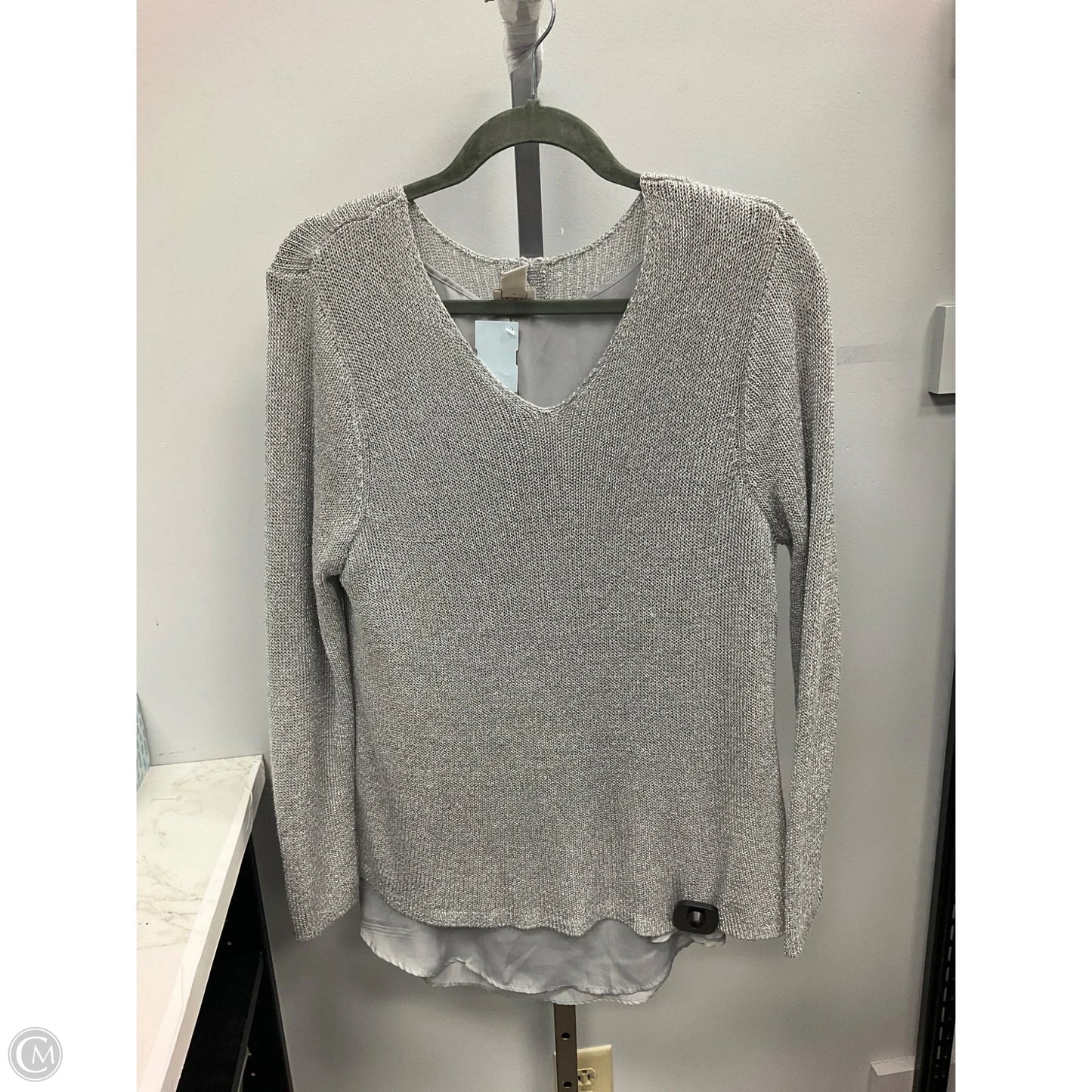 Top Long Sleeve By Chicos In Silver, Size: Xl