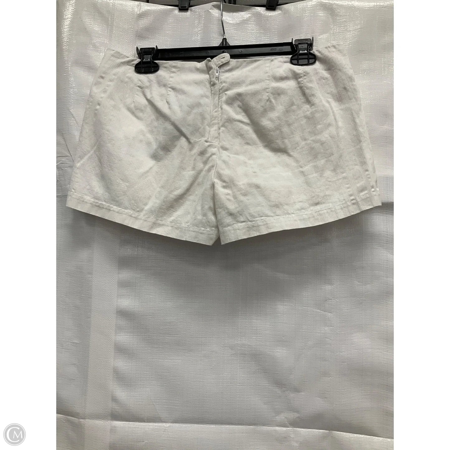 Shorts By Lilly Pulitzer In White, Size: 6