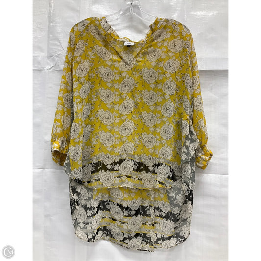 Top Short Sleeve By Cabi In Yellow, Size: Xs