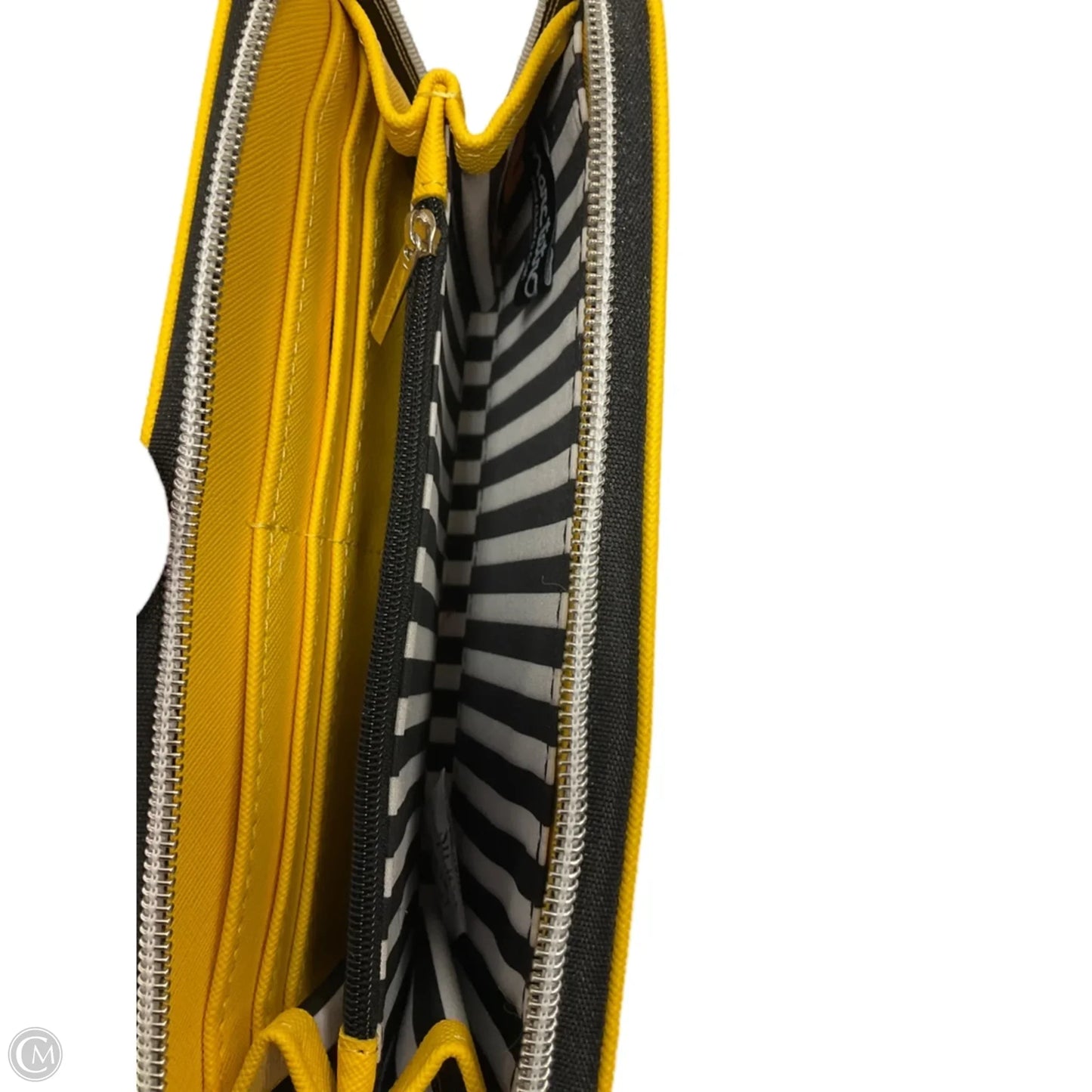 Wallet By Cmc, Size: Large