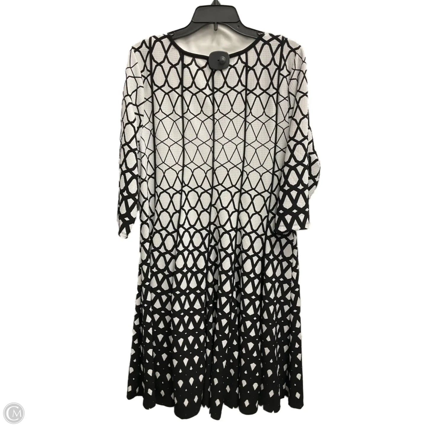Dress Work By Avenue In Black & White, Size: 2x