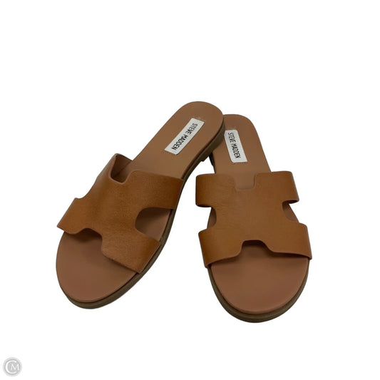 Sandals Flats By Steve Madden In Brown, Size: 6