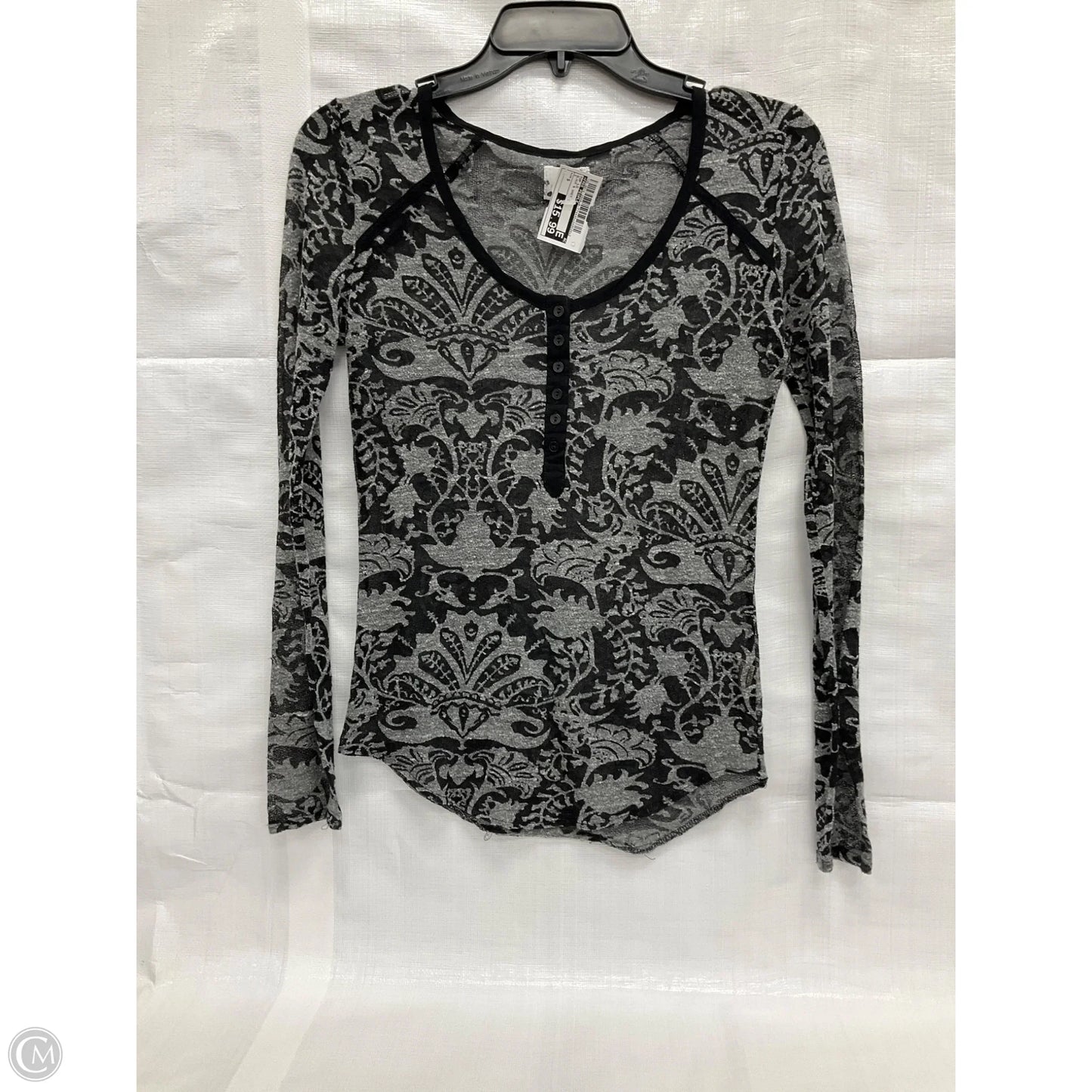 Top Long Sleeve By Free People In Black & Grey, Size: S