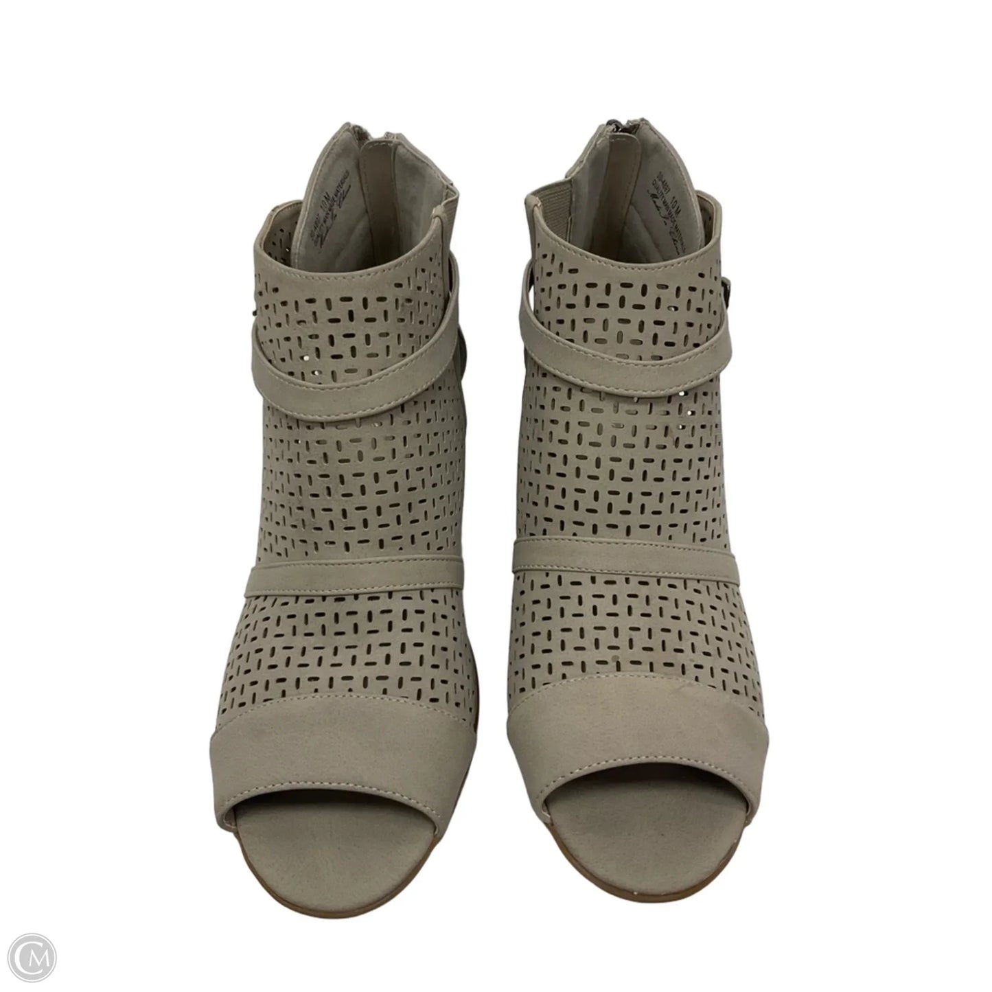 Shoes Heels Block By Easy Street In Beige, Size: 10