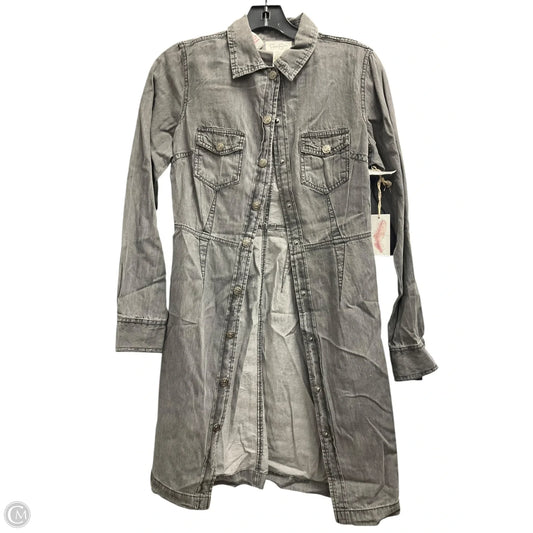 Dress Casual Short By Jessica Simpson In Grey, Size: M
