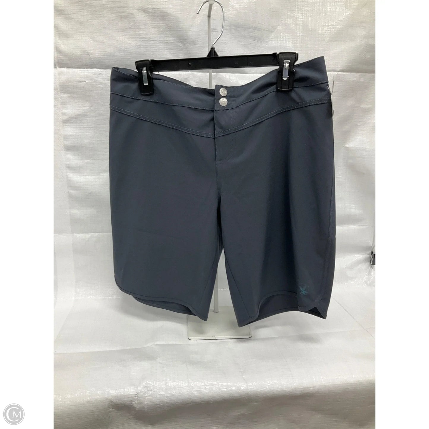 Athletic Shorts By Carve Designs In Grey, Size: 10
