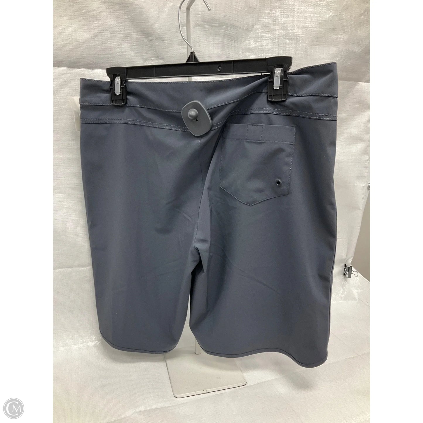 Athletic Shorts By Carve Designs In Grey, Size: 10