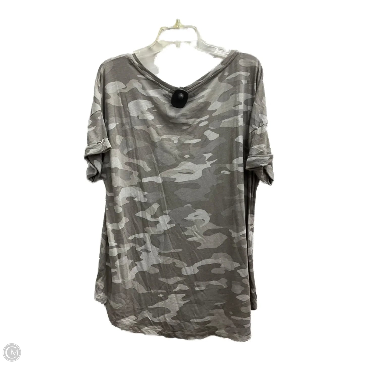Top Short Sleeve Basic By Maurices In Camouflage Print, Size: Xxl