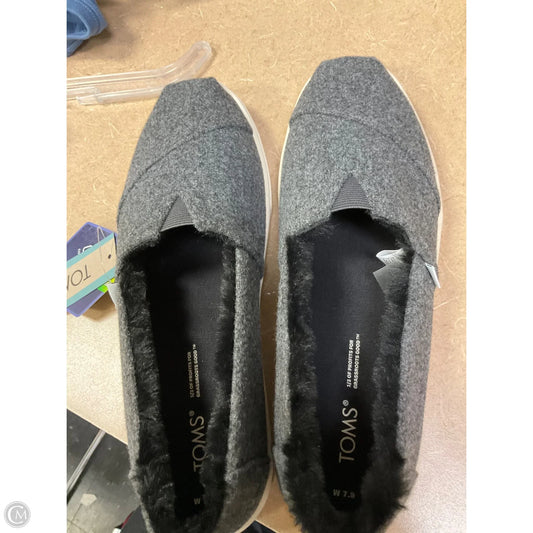 Shoes Flats By Toms In Grey, Size: 7.5