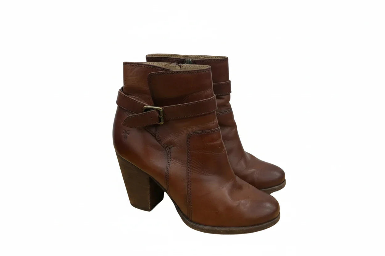 Boots Designer By Frye In Brown, Size: 8.5